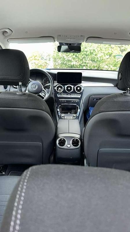 Gebraucht Mercedes GLC300 AMG line 245 PS (180 kW) 2020 SUV