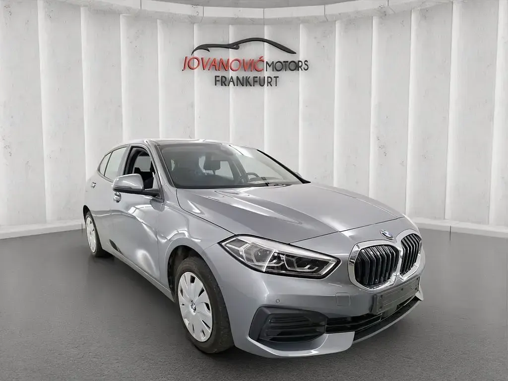 Gebraucht BMW 116 116 PS (85 kW) 2023 Grau Kleinwagen