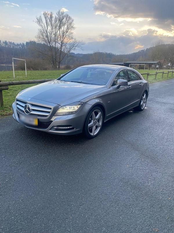 Gebraucht Mercedes CLS350 306 PS (225 kW) 2012 Grau Coupé