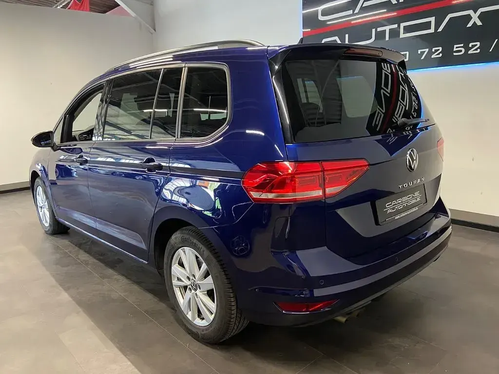 Gebraucht VW Touran Comfortline 150 PS (110 kW) 2022 Blau Van / Kleinbus