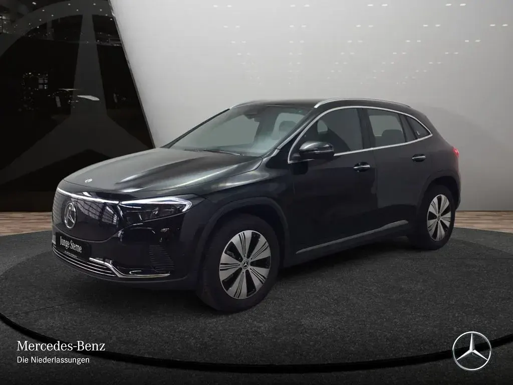 Gebraucht Mercedes EQB250 Advanced 139 kW (190 PS) 2025 Schwarz SUV