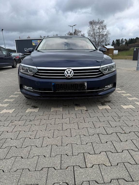 Gebraucht VW Passat 190 PS (139 kW) 2015 Blau Kombi