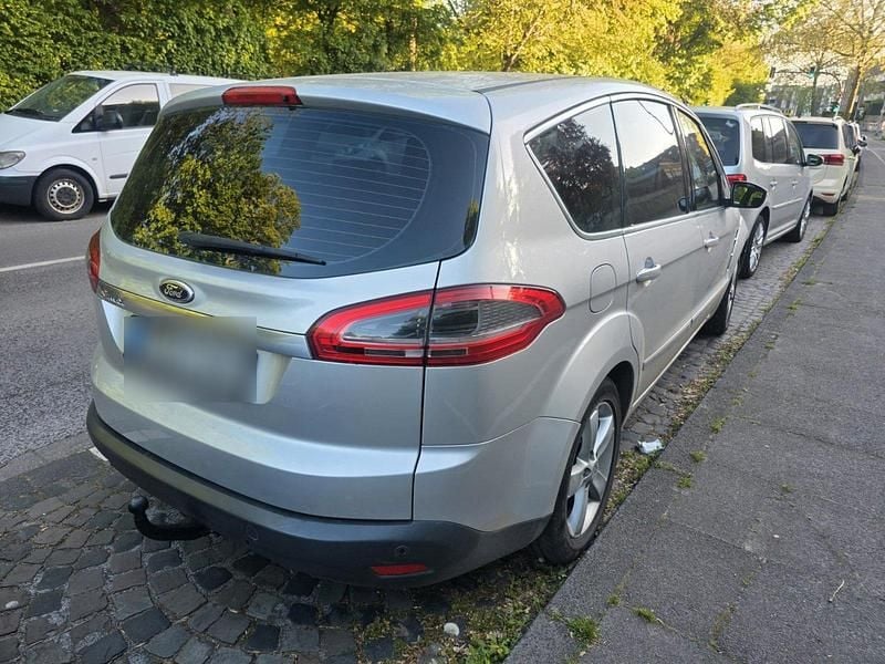 Second-hand Ford S-MAX 140 CP (102 kW) 2012 Argintiu Monovolum
