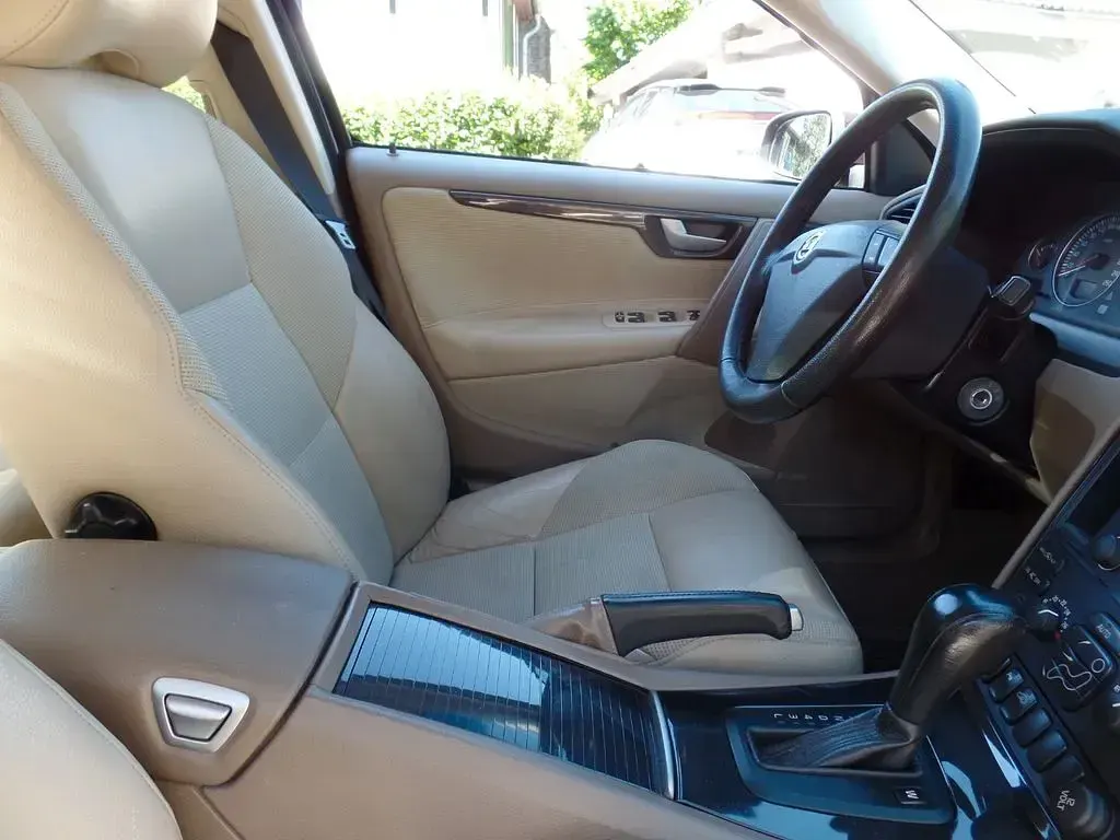 Gebraucht Volvo S60 140 PS (102 kW) 2005 Violet Limousine