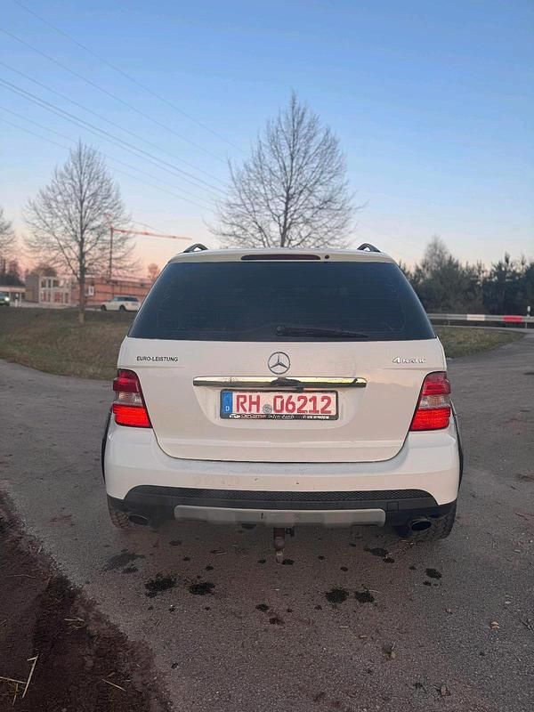 Gebraucht Mercedes ML280 190 PS (139 kW) 2008 Weiß SUV