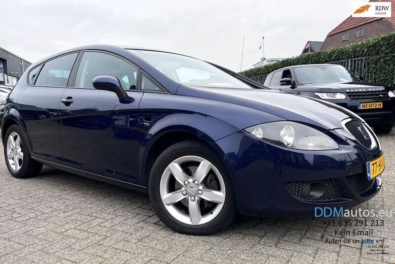 Blau Gebraucht 2009 Seat Leon Business Limousine | 2.950 € (Teuer) - Bild 1/4