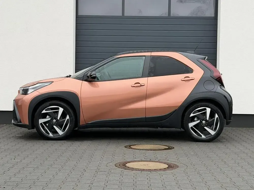 Neu Toyota Aygo X Envy 116 PS (85 kW) 2025 SUV