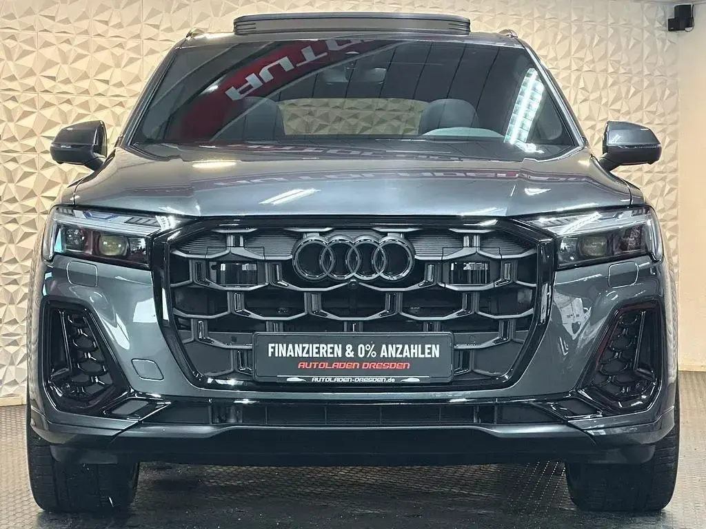 Gebraucht Audi Q7 S-Line 286 PS (210 kW) 2025 Daytonagrau perleffekt SUV