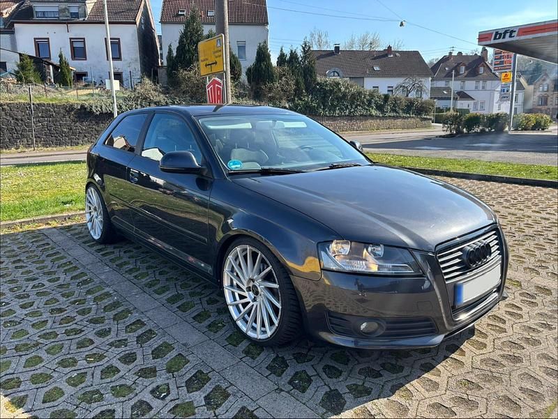 Gebraucht Audi A3 S-Line 125 PS (91 kW) 2010 Grau Kleinwagen