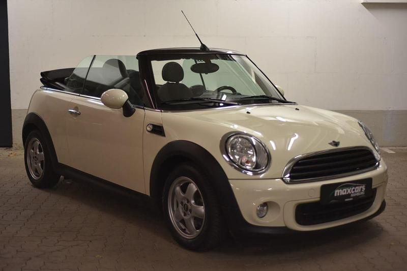 Weiß Gebraucht 2011 Mini One Cabriolet Cabrio | 9.490 € (Fairer Preis) - Bild 1/4