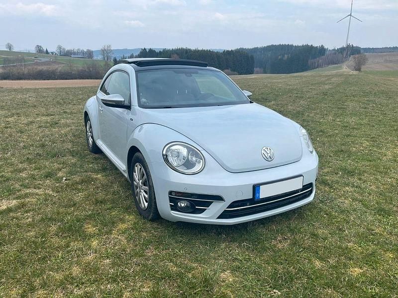 Gebraucht VW Beetle 105 PS (77 kW) 2017 Weiß Kleinwagen