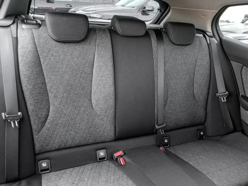 Gebraucht BMW 120 170 PS (125 kW) 2025 Weiß Kleinwagen