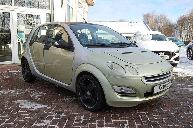 Silber Gebraucht 2004 Smart ForFour Kleinwagen | 699 € (Superpreis) - Bild 1/4