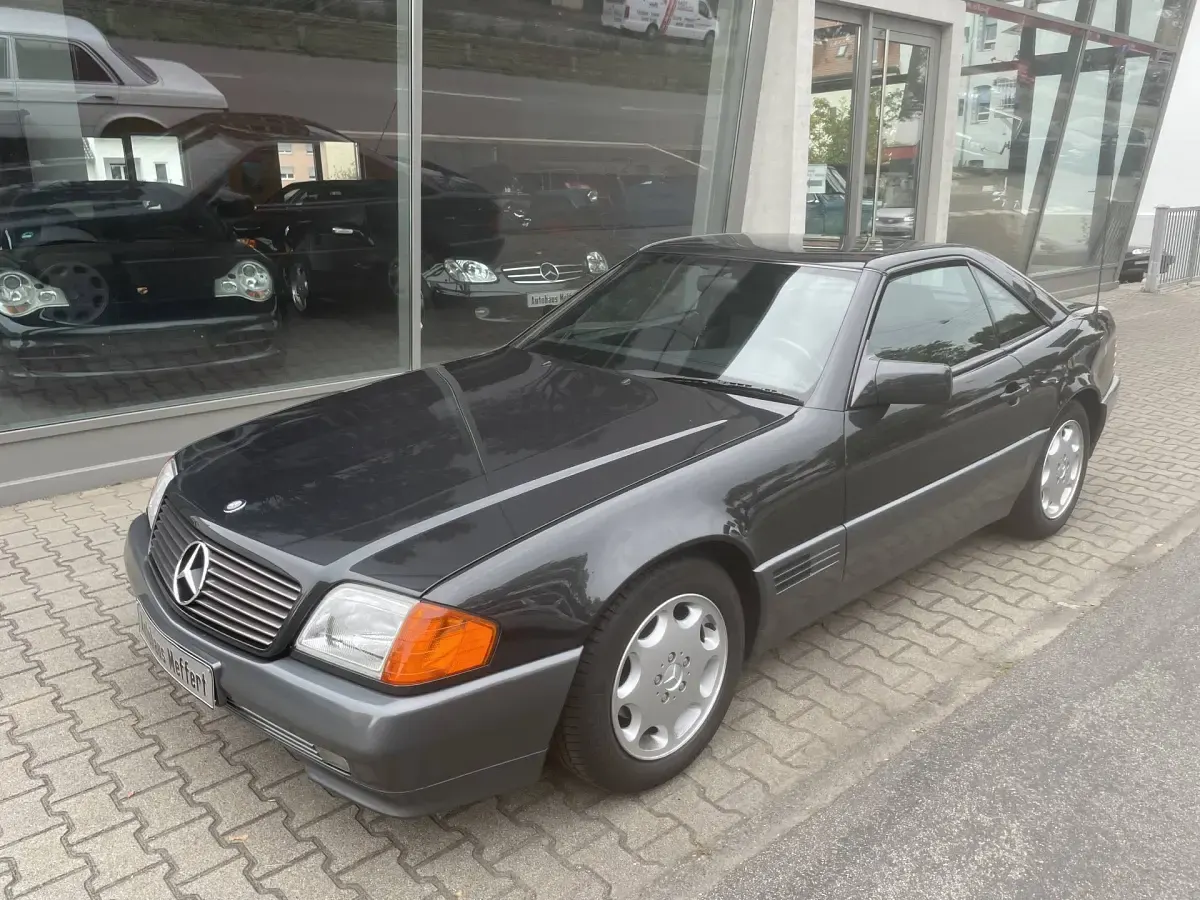 Gebraucht Mercedes SL300 231 PS (169 kW) 1992 Schwarz Cabrio
