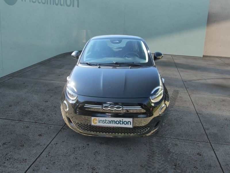 Gebraucht Fiat 500e Action 69 kW (95 PS) 2022 Schwarz Limousine