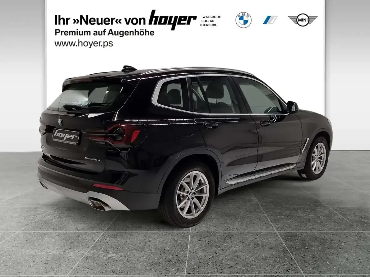 Gebraucht BMW X3 Sport Line 190 PS (139 kW) 2024 Schwarz ii SUV