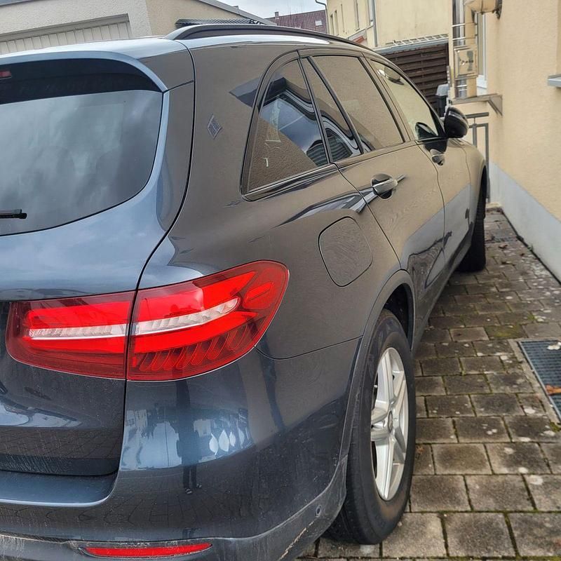 Gebraucht Mercedes GLC250 AMG 204 PS (150 kW) 2016 Grau SUV