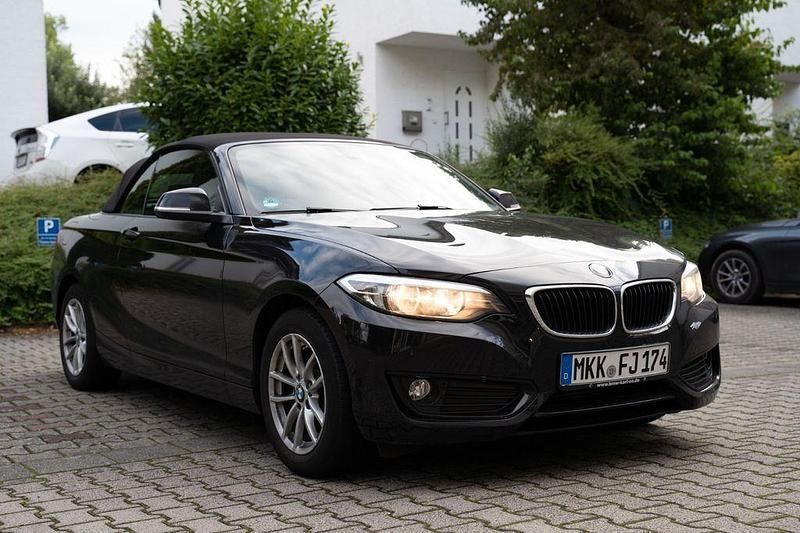 Schwarz Gebraucht 2016 BMW 218 Cabrio | 17.200 € (Fairer Preis) - Bild 1/4