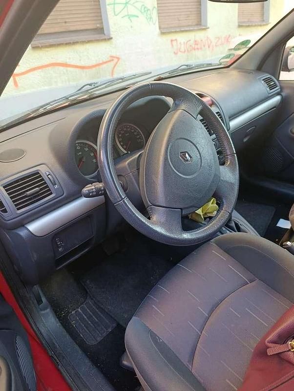 Gebraucht Renault Clio II Campus 75 PS (55 kW) 2005 Limousine