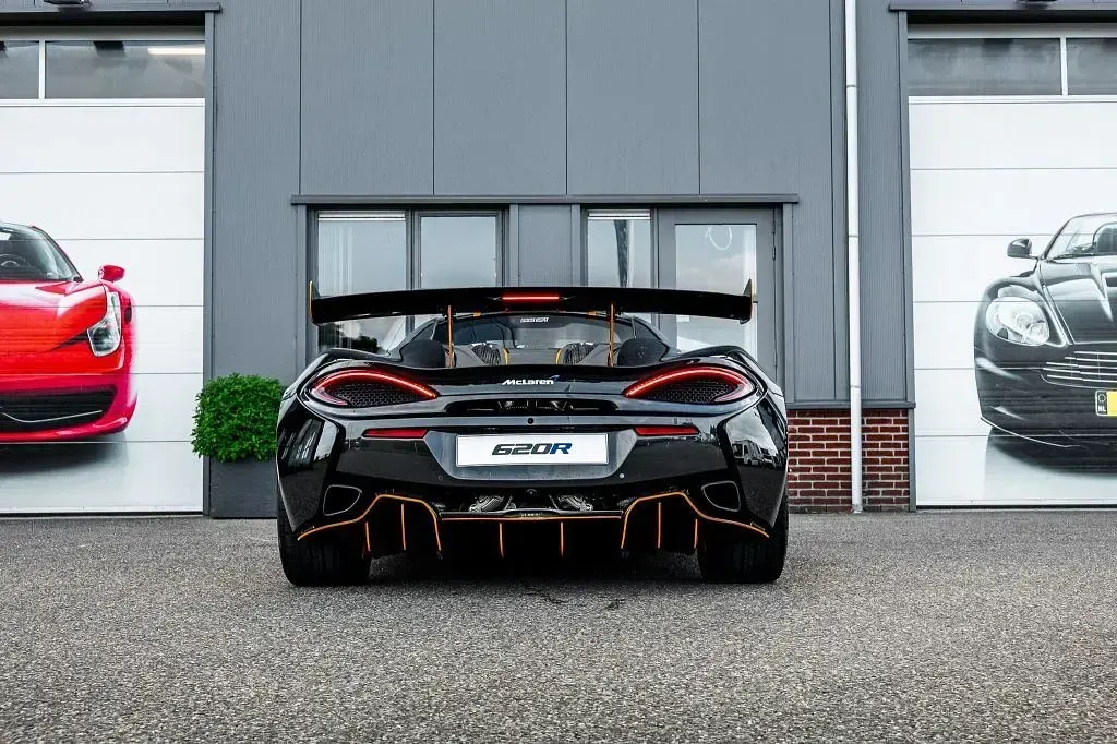 Gebraucht McLaren 620R 621 PS (456 kW) 2020 Schwarz Coupé