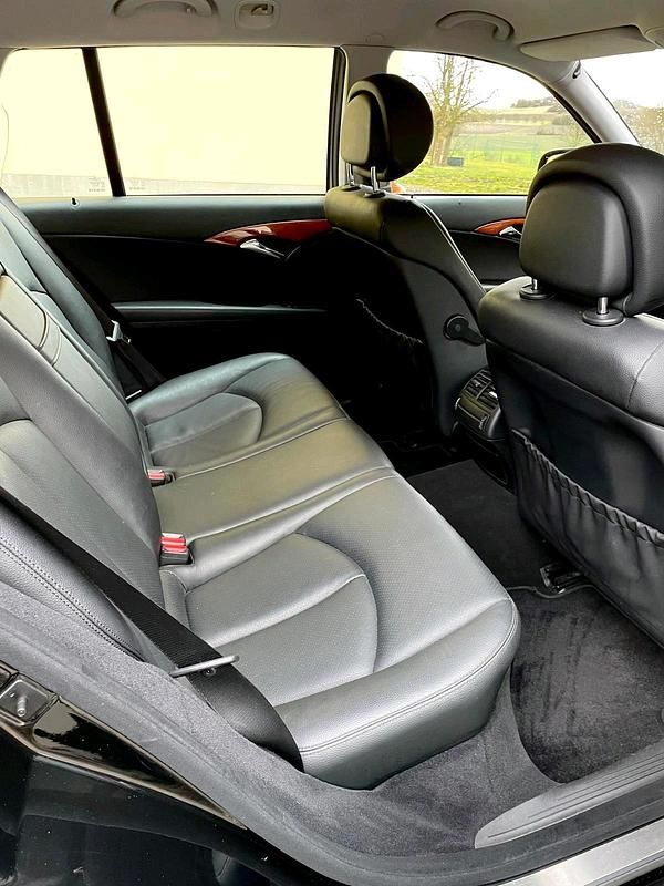 Gebraucht Mercedes E280 190 PS (139 kW) 2008 Schwarz Kombi