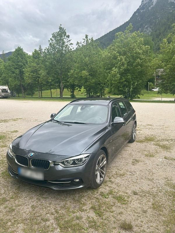 Grau Gebraucht 2016 BMW 325 Sport Line Kombi | 13.000 € (Superpreis) - Bild 1/4