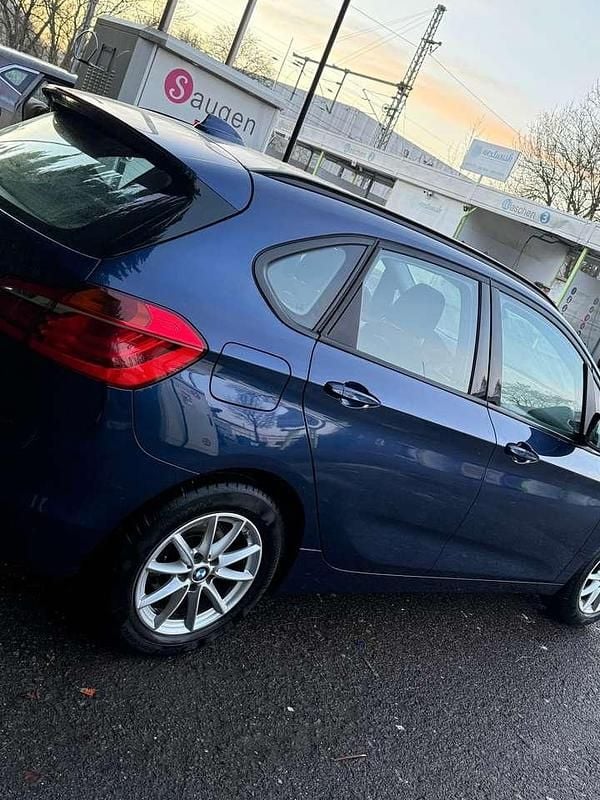 Gebraucht BMW 216 Advantage 109 PS (80 kW) 2019 Blau Kombi