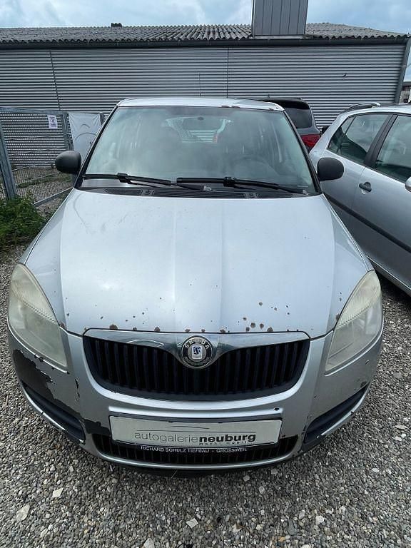 Gebraucht Skoda Fabia Classic 80 PS (58 kW) 2010 Silber Kleinwagen