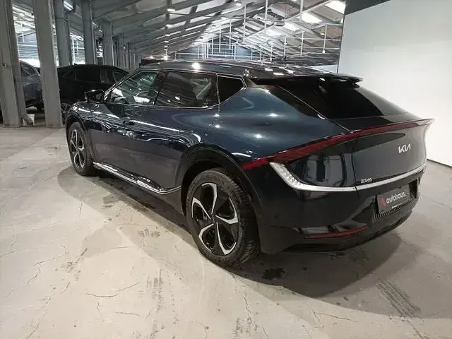 Używany Kia EV6 239 kW (325 KM) 2023 Niebieski SUV