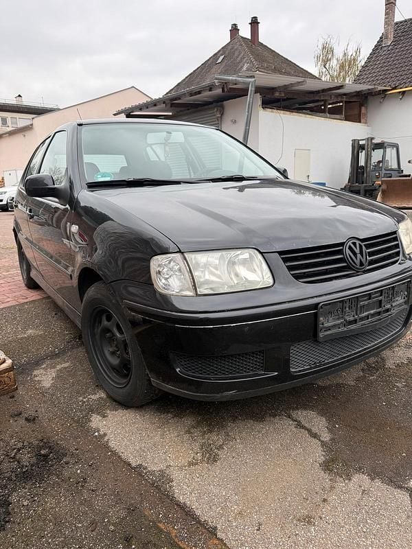 Used VW Polo 60 HP (44 kW) 2000 Black Hatchback