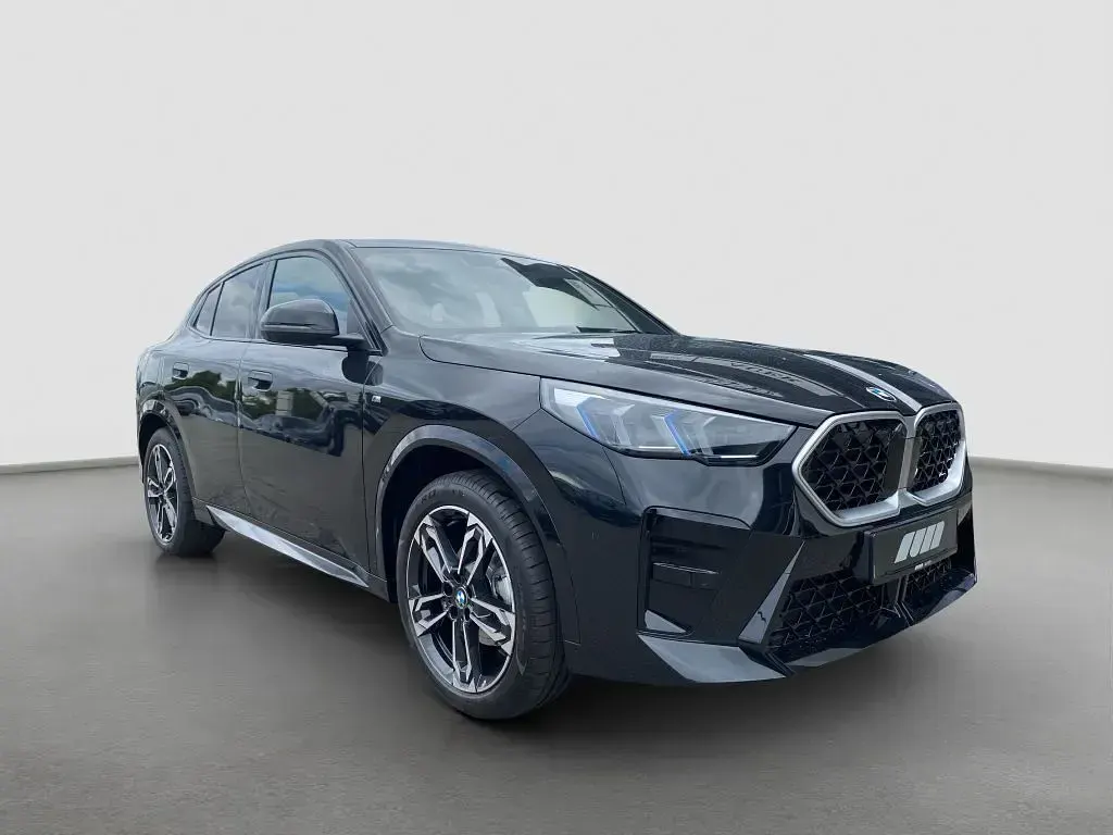 Gebraucht BMW X2 M Sport 150 PS (110 kW) 2025 Schwarz SUV
