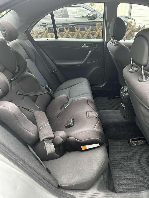 Gebraucht Mercedes C180 Classic 143 PS (105 kW) 2004 Limousine