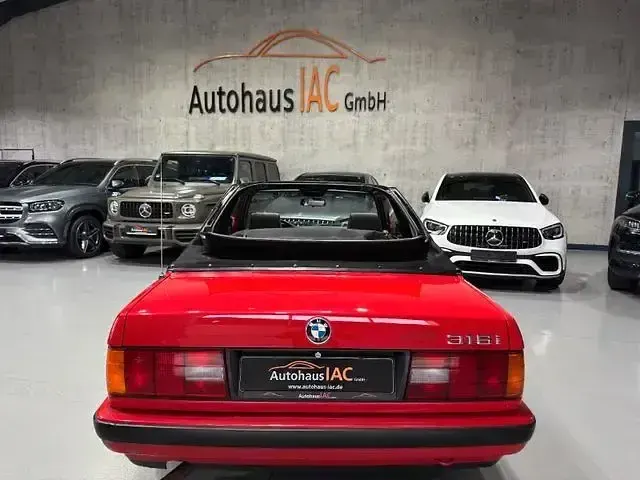 Second-hand BMW 316 99 CP (72 kW) 1990 Roșu Cabrio