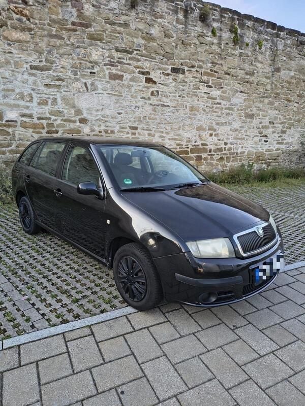 Schwarz Gebraucht 2008 Skoda Fabia Kombi | 1.100 € (Guter Preis) - Bild 1/4