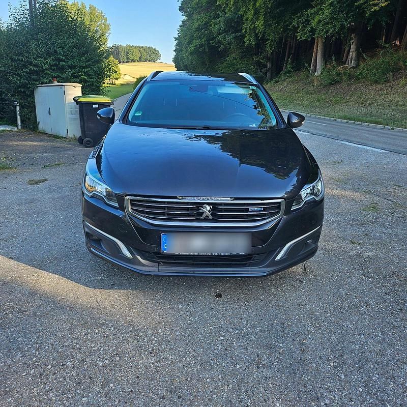Grau Gebraucht 2015 Peugeot 508 Kombi | 6.700 € (Guter Preis) - Bild 1/4