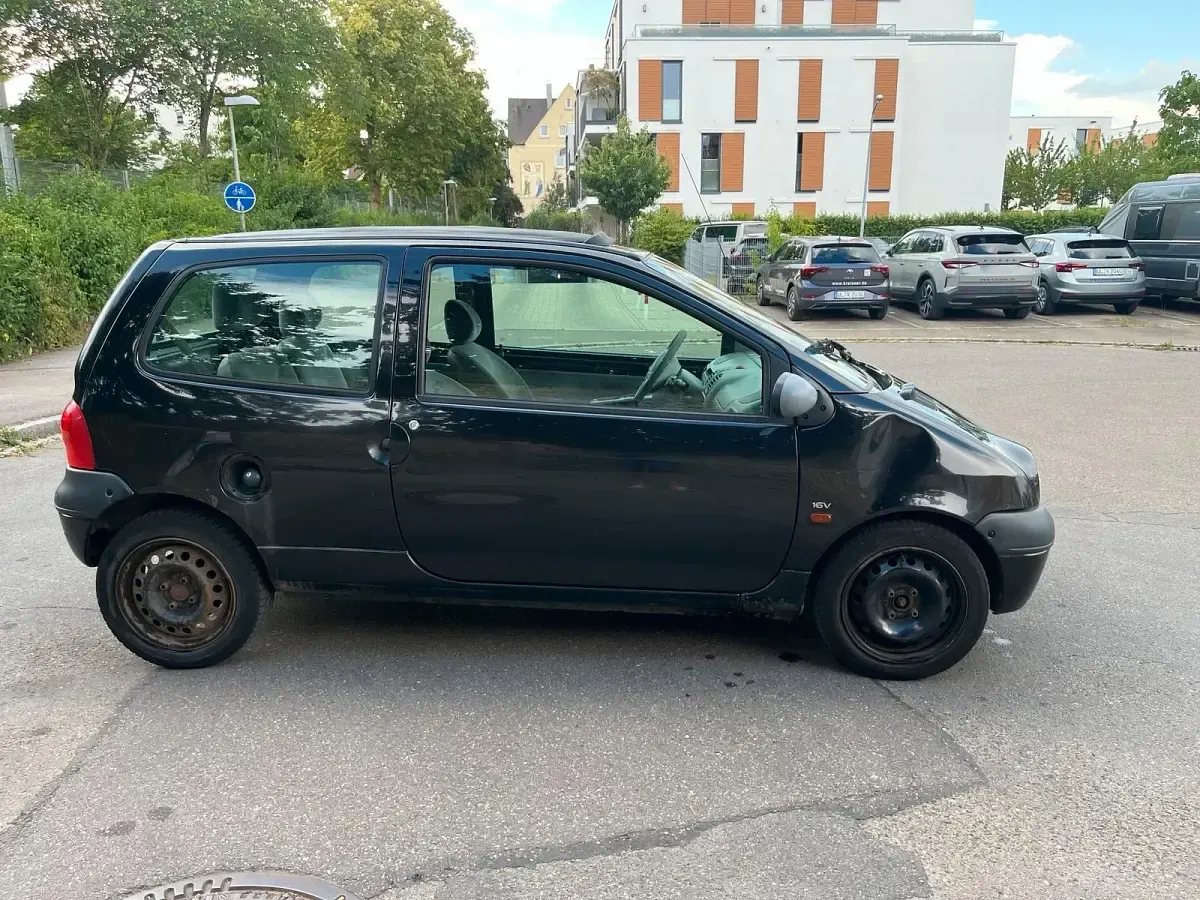 Gebraucht Renault Twingo 67 PS (49 kW) 2001 Schwarz Kleinwagen