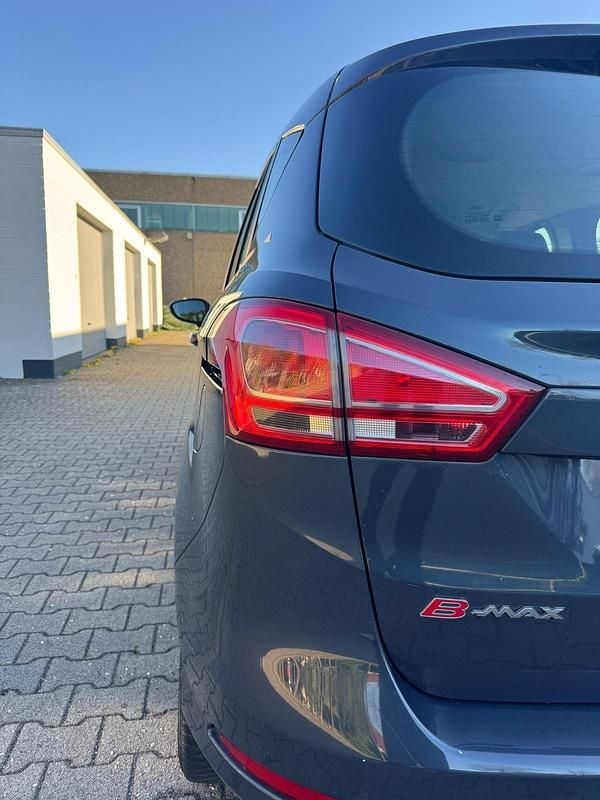 Second-hand Ford B-MAX 101 CP (74 kW) 2014 Gri Monovolum