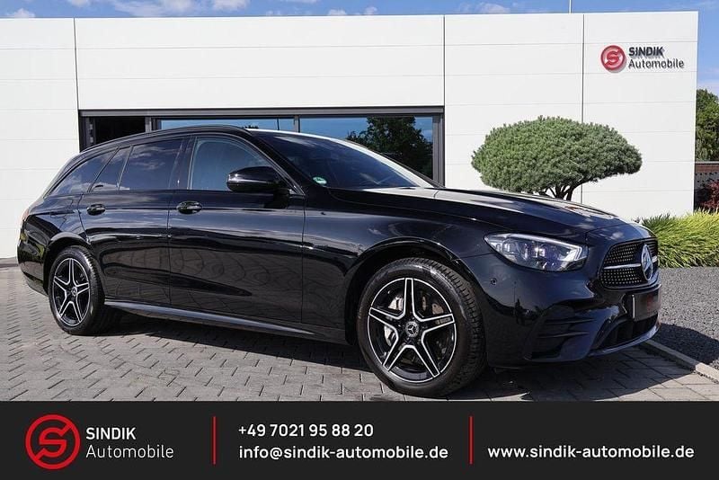 Schwarz Gebraucht 2021 Mercedes E300 AMG Limousine | 31.590 € (Guter Preis) - Bild 1/4