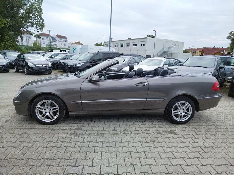 Gebraucht Mercedes CLK280 231 PS (169 kW) 2008 Grau Cabrio