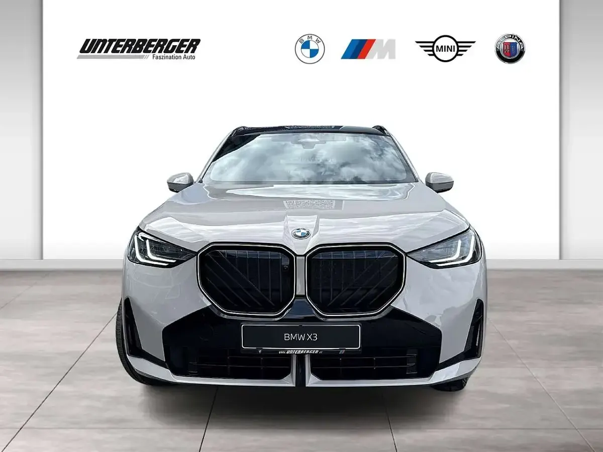 Neu BMW X3 M Sport 299 PS (219 kW) 2026 Dune grey SUV