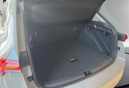Neu Skoda Scala 150 PS (110 kW) 2026 Grau Kleinwagen