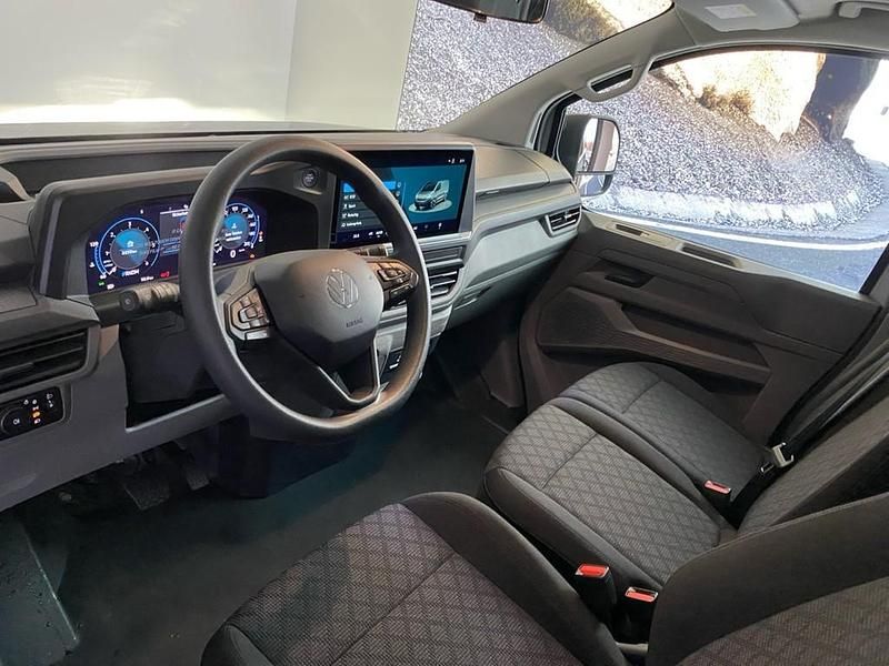 Neu VW Transporter 2026 Stone grey Van