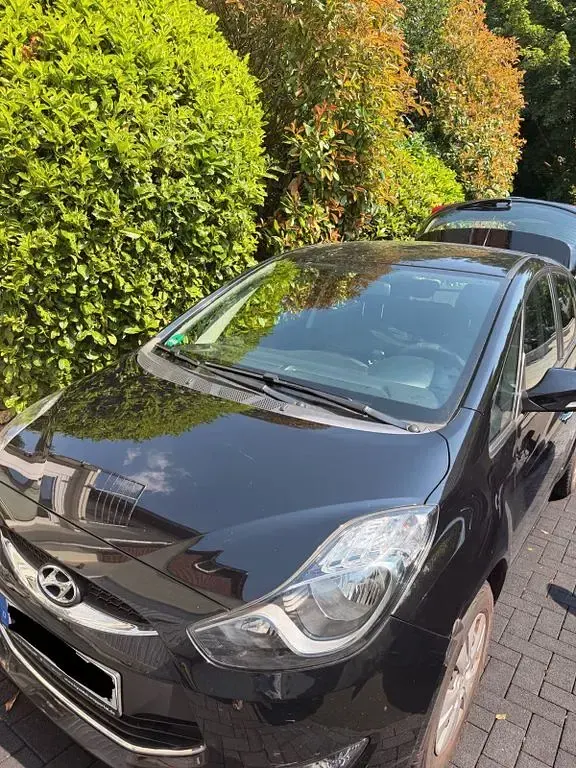 Gebraucht Hyundai ix20 Edition 90 PS (66 kW) 2012 Schwarz Kleinwagen