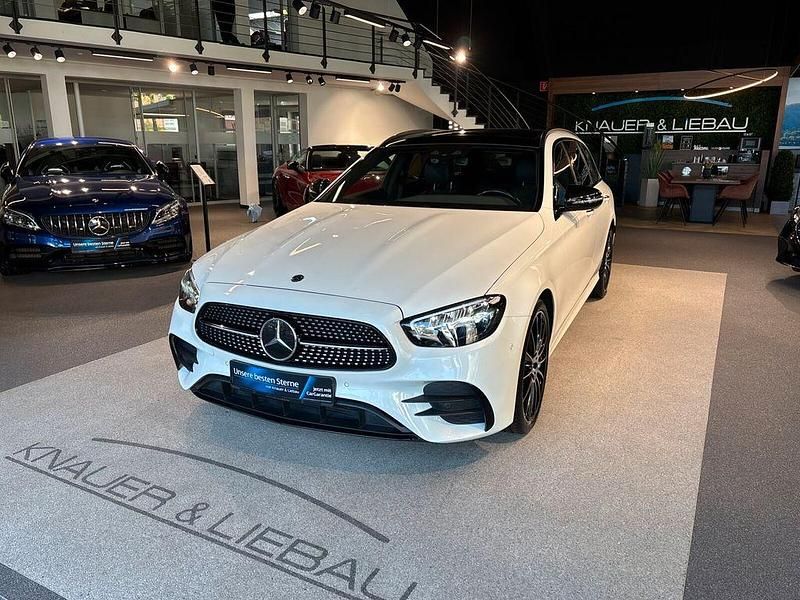 Gebraucht Mercedes E400 AMG line 330 PS (242 kW) 2021 Designo diamantweiß bright (metallic) Kombi