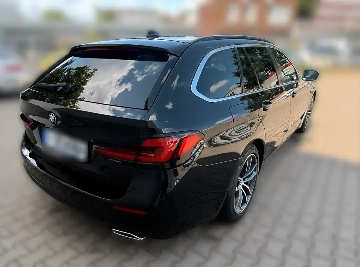 Gebraucht BMW 530 Shadowline 252 PS (185 kW) 2022 Schwarz Kombi