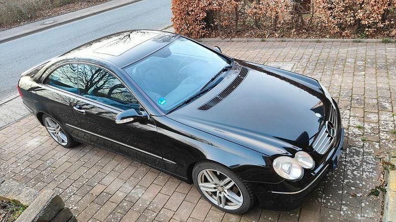 Gebraucht Mercedes CLK320 Avantgarde 218 PS (160 kW) 2004 Schwarz Coupé