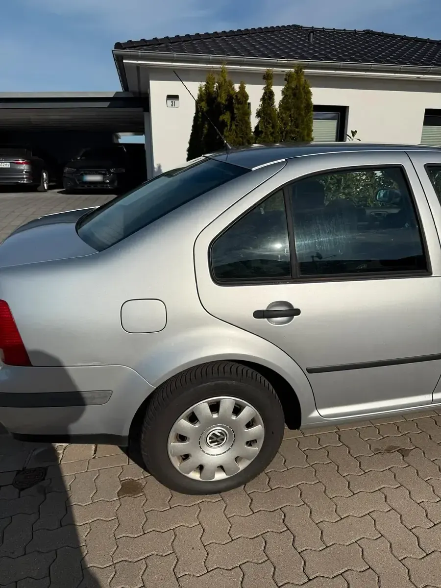 Occasion VW Bora 120 ch (88 kW) 2000 Argent Berline