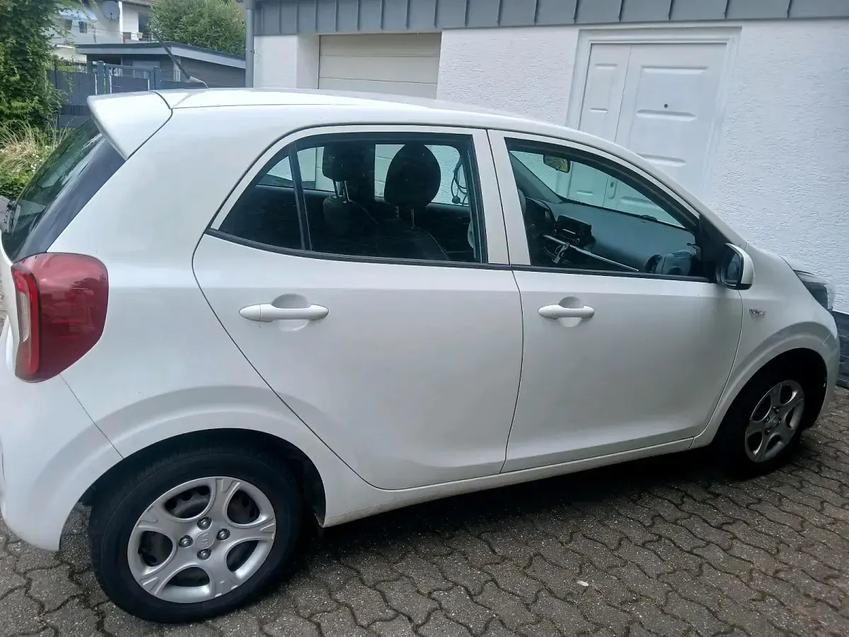 Gebraucht Kia Picanto 64 PS (47 kW) 2017 Weiß Kleinwagen