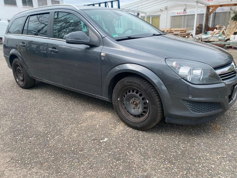 Gebraucht Opel Astra Edition 116 PS (85 kW) 2010 Braun Kombi