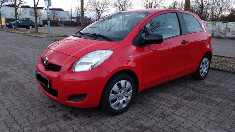 Rot Gebraucht 2010 Toyota Yaris Kleinwagen | 4.500 € (Fairer Preis) - Bild 1/4